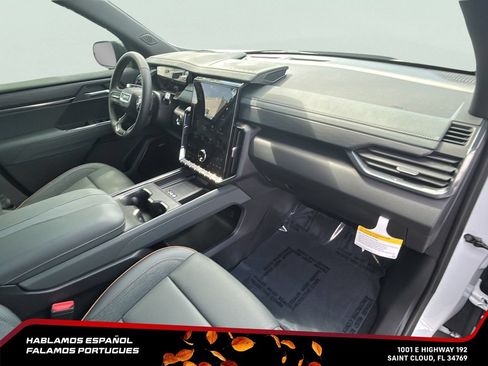 New 2026 GMC Acadia AT4 w/ Luxury Package AWD/4WD image 40