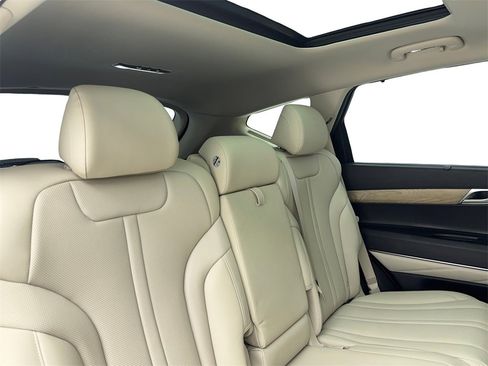 Used 2023 Genesis GV80 3.5T image 50