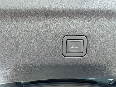 New 2026 Chevrolet Tahoe Premier image 7