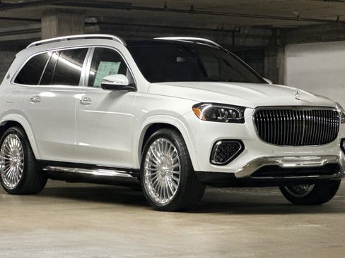 New 2026 Mercedes-Benz Maybach GLS 600 4MATIC image 6