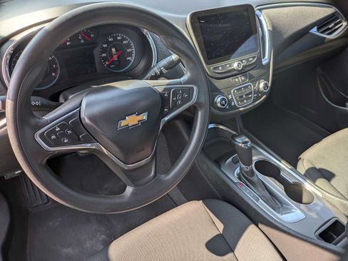 Used 2020 Chevrolet Malibu LT FWD image 8