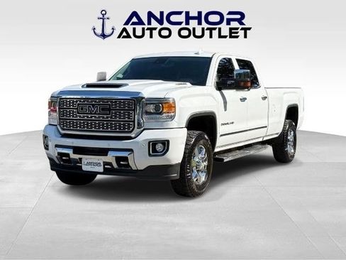Used 2019 GMC Sierra 3500 Denali w/ Duramax Plus Package AWD/4WD image 4