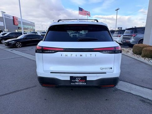 New 2026 INFINITI QX60 Sport w/ Dark Cargo Package image 7