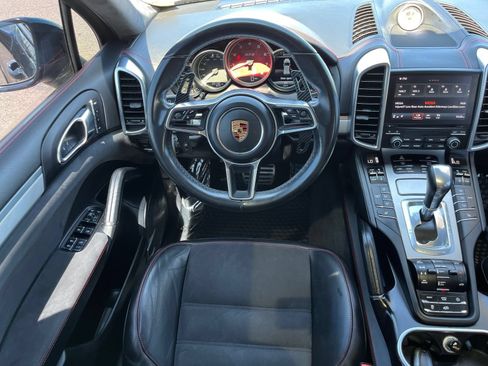 Used 2018 Porsche Cayenne GTS AWD/4WD image 13