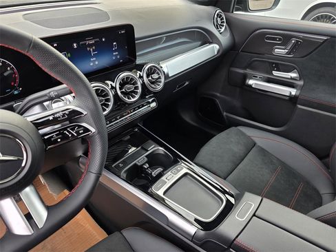 New 2026 Mercedes-Benz GLB 250 image 20