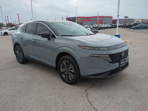 Used 2025 Nissan Murano SL w/ Cargo Package image 2