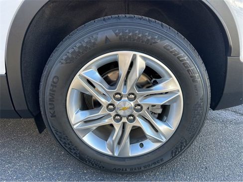 Certified 2022 Chevrolet Blazer LT w/ LPO, Black Accent Package image 15