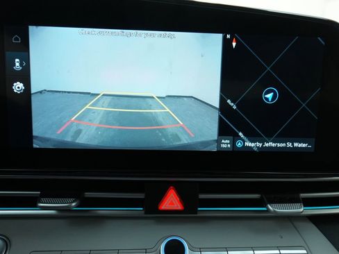 New 2026 Hyundai Elantra Limited image 35