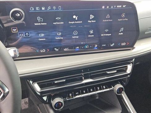 New 2026 Chevrolet Traverse LT image 12