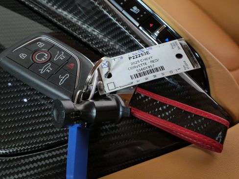 Used 2025 Chevrolet Corvette Z06 RWD image 59