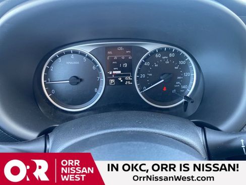 New 2025 Nissan Kicks Play S FWD image 29