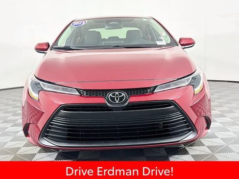 Used 2023 Toyota Corolla LE FWD image 2