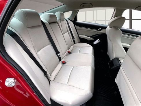 Used 2018 Honda Accord LX image 25