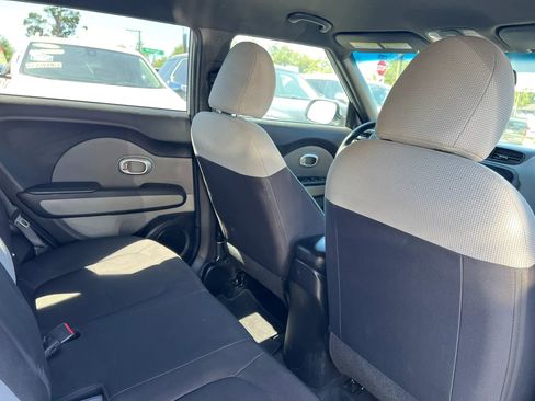 Used 2015 Kia Soul image 15