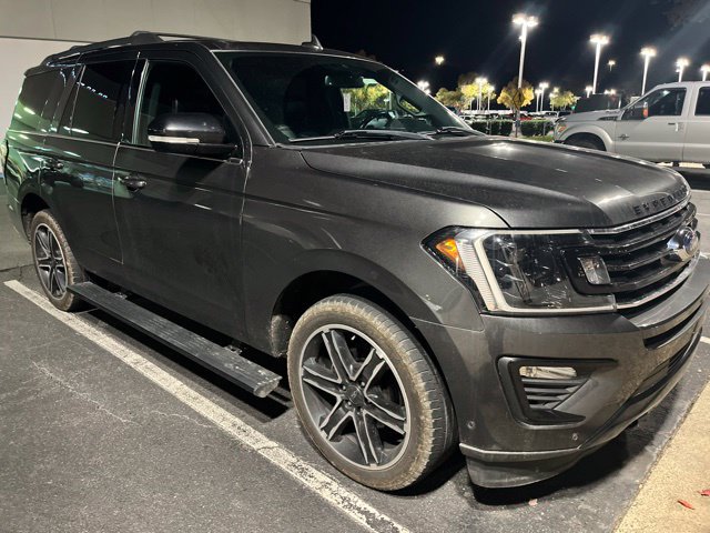 Used 2020 Ford Expedition Limited w/ Equipment Group 303A AWD/4WD image 2