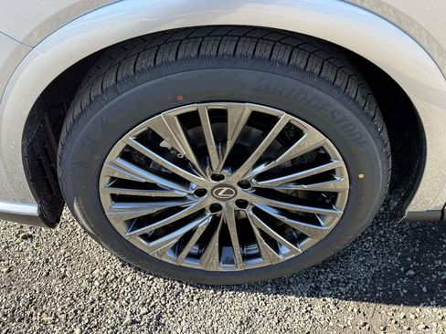 New 2026 Lexus RX 450h Luxury image 7