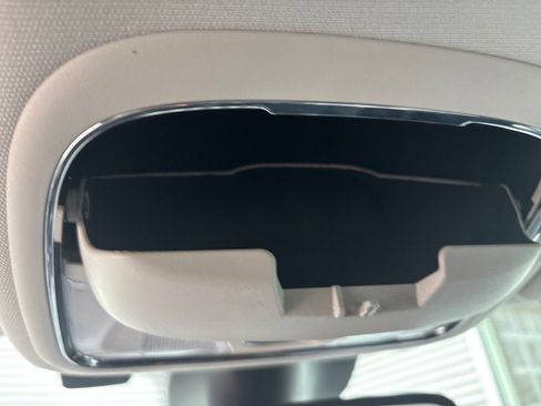 Used 2022 Jeep Cherokee Trailhawk w/ Premium Leather Package image 34