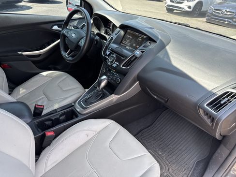Used 2015 Ford Focus Titanium FWD image 15