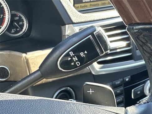 Used 2011 Mercedes-Benz E 350 4MATIC Sedan image 24