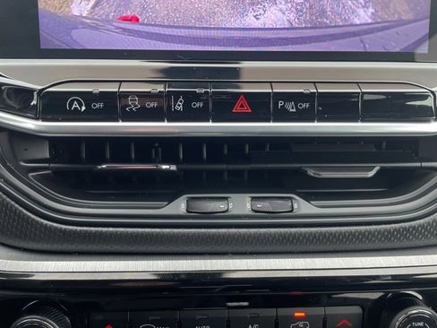 Used 2024 Jeep Compass Trailhawk w/ Trailhawk Convenience Group image 27