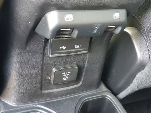 Used 2020 Jeep Wrangler Unlimited Sahara w/ Dual Top Group AWD/4WD image 12