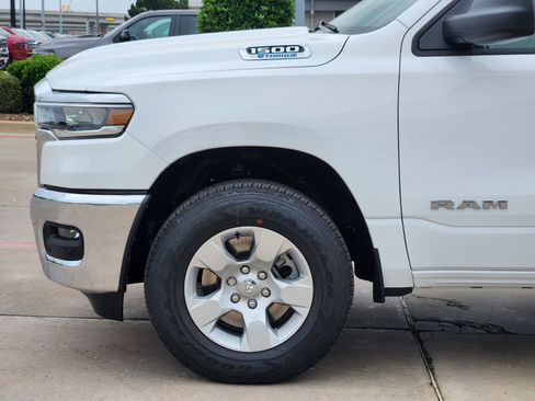 New 2026 RAM 1500 4x4 Crew Cab image 9
