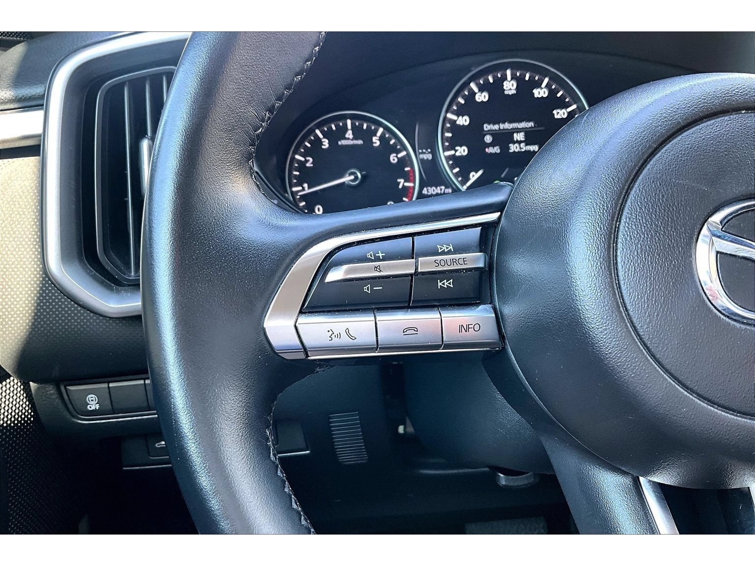 Used 2025 MAZDA CX-50 AWD 2.5 S w/ Preferred Package image 11