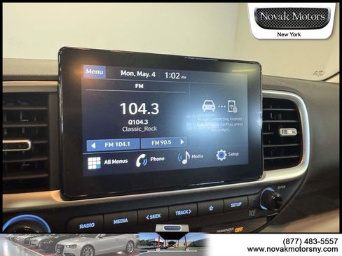 Used 2025 Hyundai Venue SEL FWD image 23