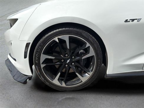 Used 2021 Chevrolet Camaro LT RWD image 39