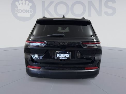 Used 2025 Jeep Grand Cherokee L Altitude AWD/4WD image 5