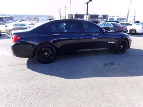 Used 2015 BMW 750Li image 5