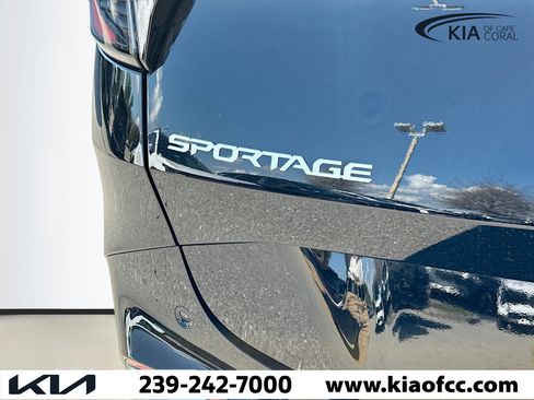 New 2026 Kia Sportage SX image 11