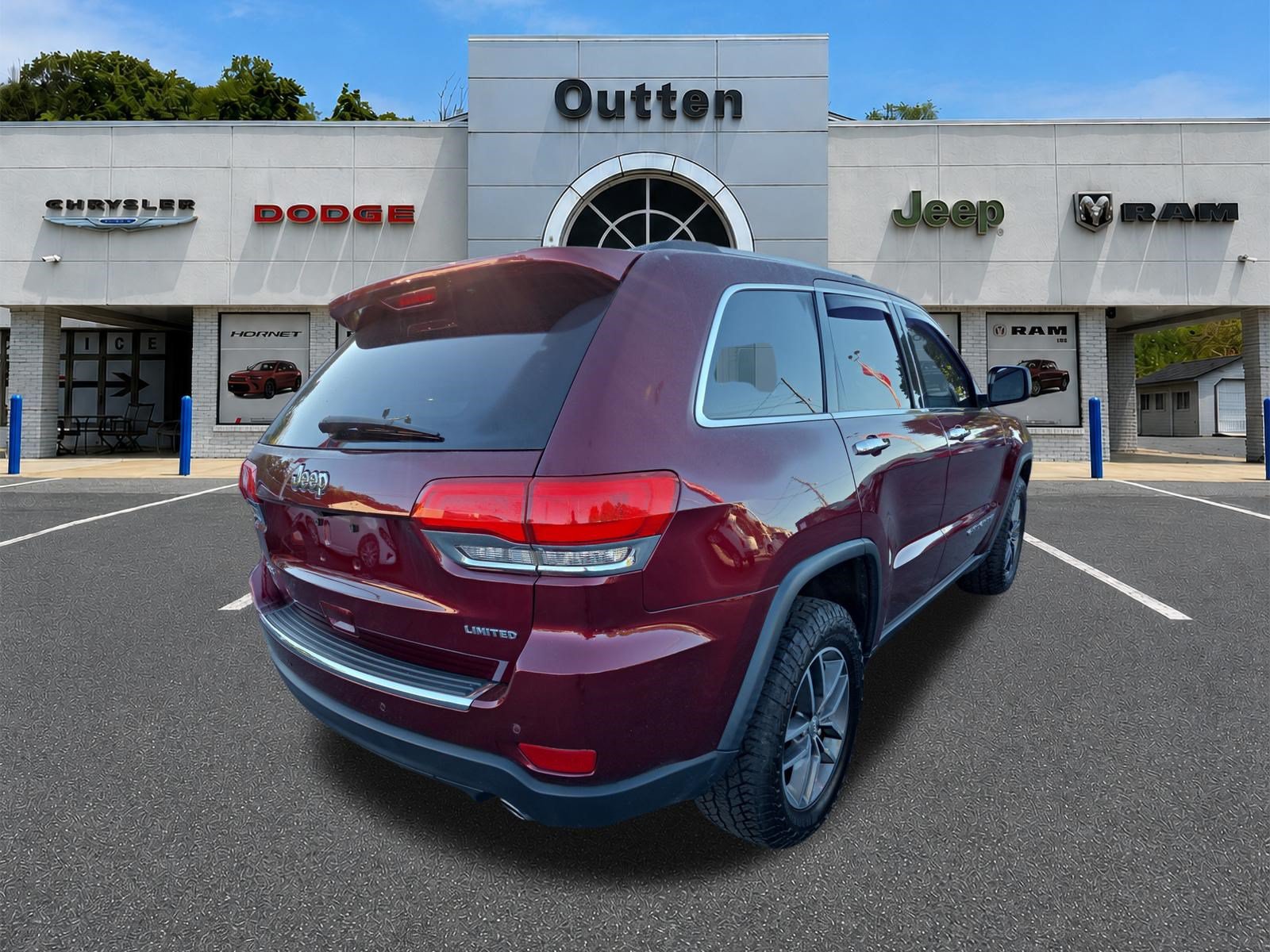 Certified 2017 Jeep Grand Cherokee Limited AWD/4WD image 4