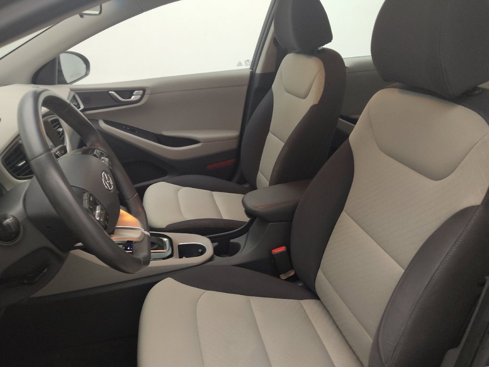 Used 2017 Hyundai Ioniq SEL w/ Tech Package 02 FWD image 17