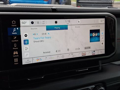 Used 2025 Jeep Wrangler Unlimited Rubicon image 16