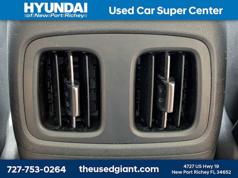 Used 2024 Hyundai Tucson Limited FWD image 17