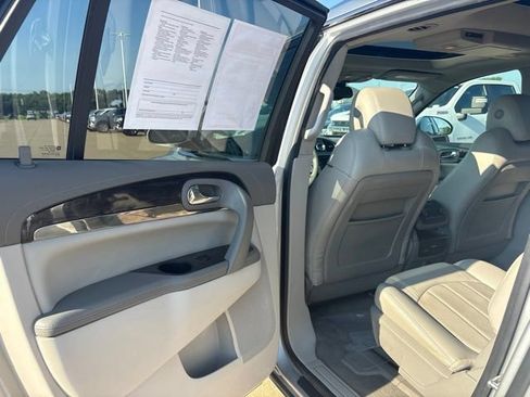 Used 2017 Buick Enclave Premium w/ Experience Buick Package AWD/4WD image 31
