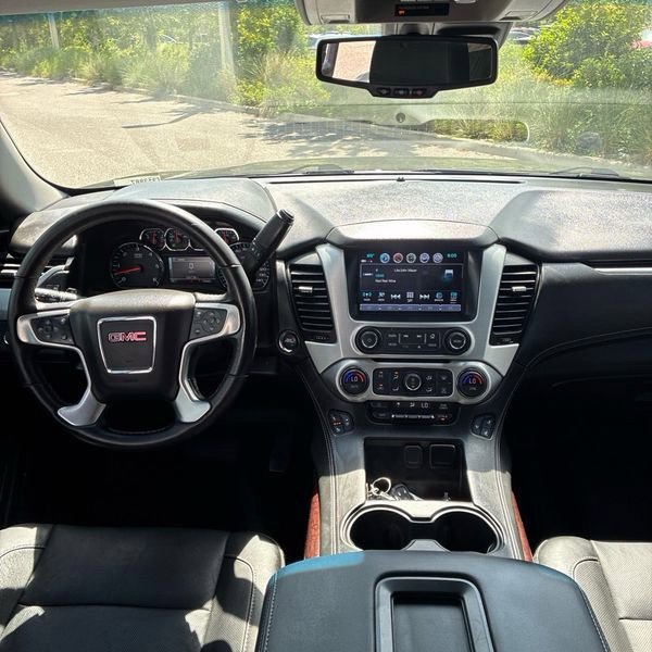 Used 2018 GMC Yukon SLT w/ Open Road Package AWD/4WD image 7