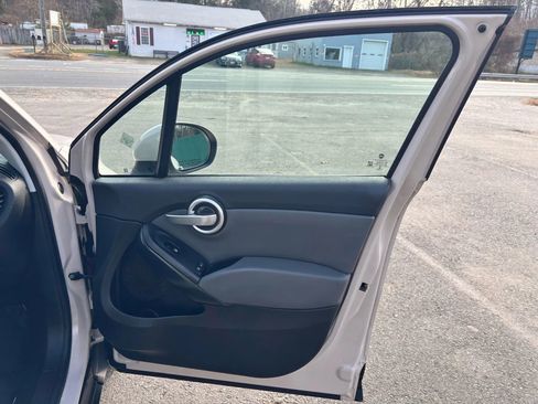 Used 2016 FIAT 500X Easy image 13