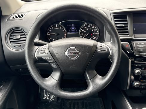 Used 2017 Nissan Pathfinder S AWD/4WD image 44