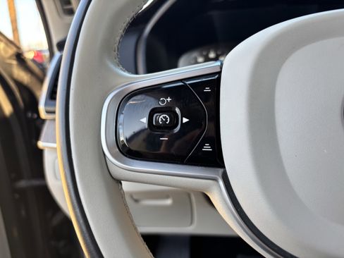 Used 2022 Volvo XC90 T6 Inscription image 27
