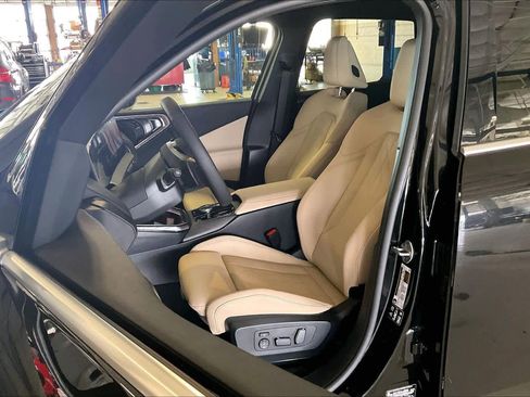 New 2026 BMW X3 xDrive30 w/ Premium Package AWD/4WD image 9