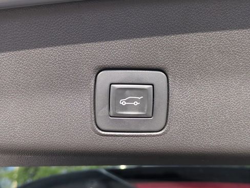 Used 2021 Chevrolet TrailBlazer ACTIV w/ Sun and Liftgate Package FWD image 15