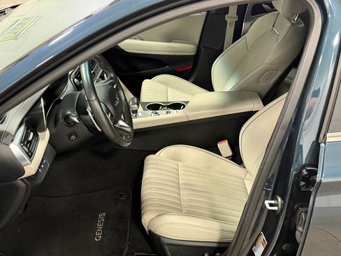 Used 2023 Genesis G70 2.0T w/ Sport Prestige Package RWD image 7