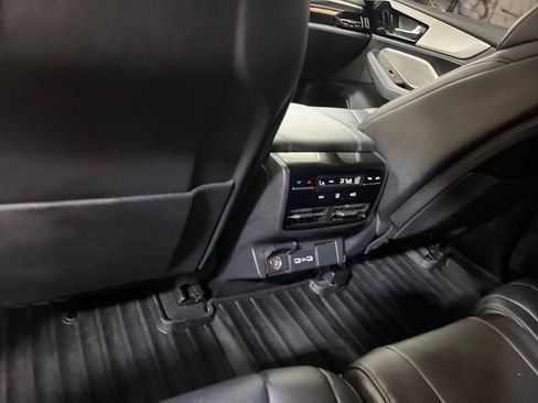 Used 2024 Acura MDX FWD image 19