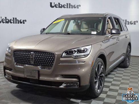 Used 2020 Lincoln Aviator Reserve w/ Equipment Group 202A AWD/4WD image 3