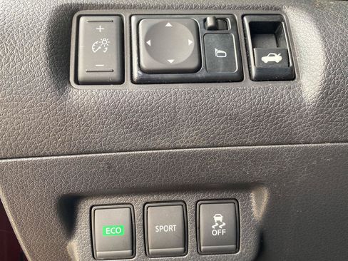 Used 2018 Nissan Sentra SV FWD image 26