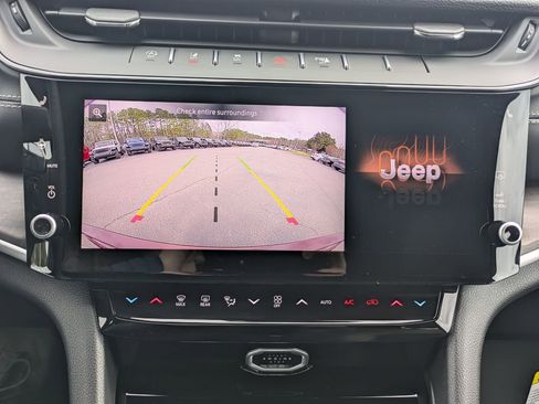 New 2026 Jeep Grand Cherokee Altitude AWD/4WD image 14