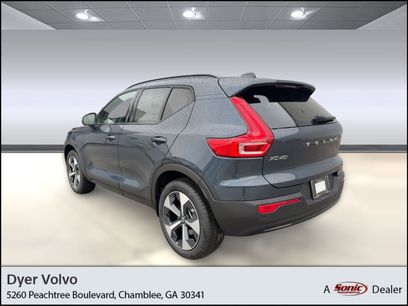 Used 2026 Volvo XC40 B4 Core w/ Climate Package
