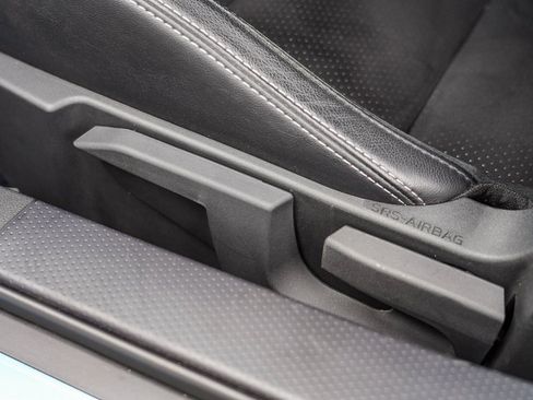 Used 2025 Toyota GR86 Premium w/ ALL Weather Mat Package (TMS) image 21